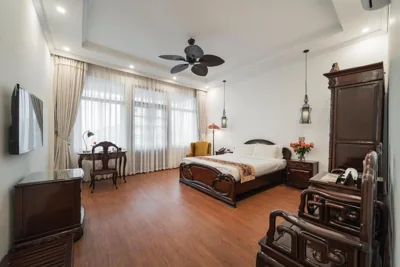 Deluxe-tweepersoonskamer met uitzicht op de stad en 1 of 2 bedden — Hanoi Little Town Hotel
