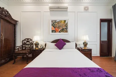 Rustige Deluxe-tweepersoonskamer met 1 of 2 bedden — Hanoi Little Town Hotel